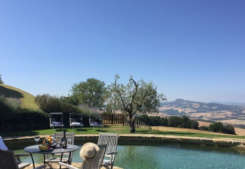 Case Belle: Schwimmbad, Landschaft, Landscaping, Water Feature, Rasen, Teich, Eco Hotel, Resort, Gartenmöbel, Villa