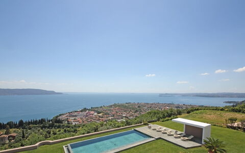 Villa Garda: Küsten Und Ozeanische Forms, Meer, Küste, Ozean, Schwimmbad, Estate, Resort, Bucht, Ferienort