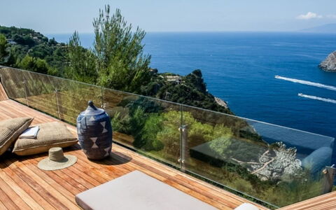 Villa Cala Moresca: Küsten Und Ozeanische Forms, Möbel, Meer, Küste, Resort, Gartenmöbel, Ozean, Eco Hotel, Stuhl, Holzboden