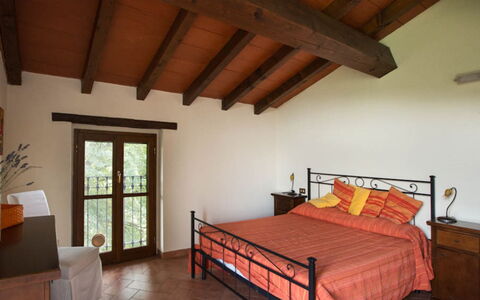 Cascina Tabia: Möbel, Interior Design, Holz, Flooring, Fussboden, Zimmer, Decke, Schlafzimmer, Bett, Zuhause