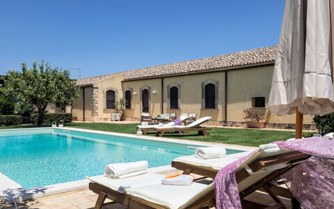 Villa del Sirio: Hazienda, Hof, Estate, Resort, Schwimmbad, Hotel, Villa, Zimmerpflanze, Blumentopf