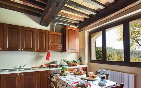 Cascina Arcangelo: Küche, Interior Design, Möbel, Countertop, Küchengerät, Zimmer, Major Appliance, Küche & Esszimmer Tisch, Decke, Cabinetry