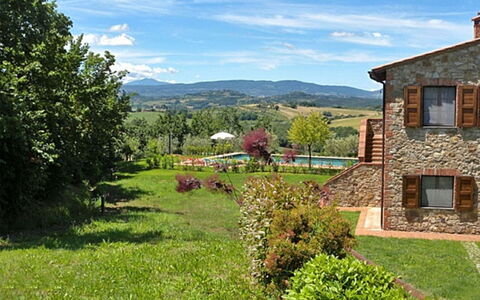 Casale Gioiello: Strauch, Hütte, Ländliches Gebiet, Garten, Bauernhaus, Rasen, Garten, Wiese, Estate