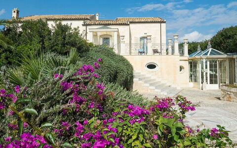 Villa del Drago: Strauch, Garten, Estate, Landscaping, Villa, Hazienda, Villa, Botanischer Garten, Garten, Auffahrt