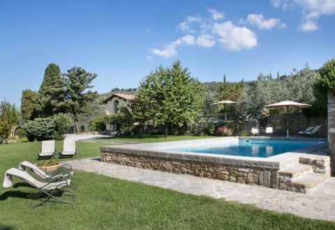 Villa Bel Monte: Schwimmbad, Gartenmöbel, Estate, Garten, Resort, Hazienda, Schatten, Landscaping, Hinterhof, Eco Hotel