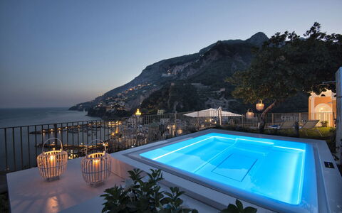 Villa Limoncello: Schwimmbad, Möbel, Resort, Interior Design, Eco Hotel, Hotel, Freizeit, Stuhl, Villa, Ferienort