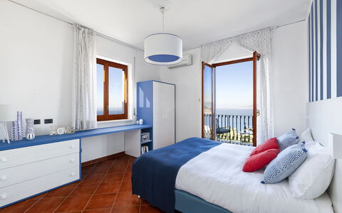 Villa Flora: Interior Design, Fussboden, Flooring, Möbel, Schlafzimmer, Zimmer, Wohnung, Meer, Zuhause, Bett