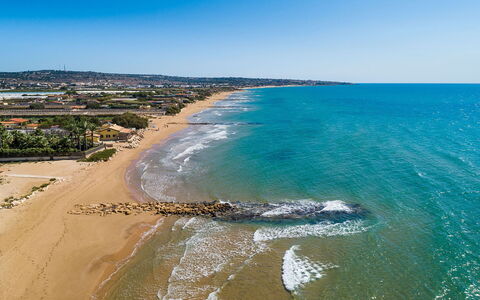 Casa sul Mare: Himmel, Blau, Wasser, Gewässer, Strand, Daytime, Küste, Natürlichen Umgebung, Horizont, Meer