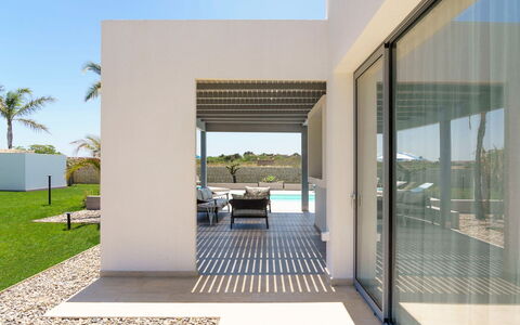 Villa Marzamemi: Fussboden, Verbundwerkstoff, Schatten, Schwimmbad, Eco Hotel, Daylighting, Design, Resort, Landscaping, Outdoor Struktur