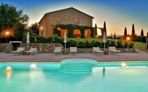 Villa Asia: Schwimmbad, Estate, Dämmerung, Bauernhaus, Villa, Landscaping, Resort, Hotel, Eco Hotel, Hazienda