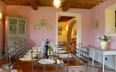 Villa Asia: Möbel, Interior Design, Tabelle, Flooring, Stuhl, Esszimmer, Decke, Fussboden, Zimmer, Küche & Esszimmer Tisch