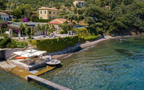 Terrazza Dell'Elba: Resort, Küste, Schwimmbad, Küsten Und Ozeanische Forms, Meer, Ufer, Eco Hotel, Strandresort, Estate, Ferienort