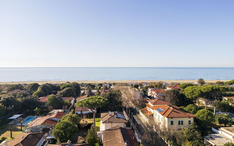Casa Liliana Ac, Wifi, Forte Dei Marmi: Wohngebiet, Horizont, Küste, Meer, Küsten Und Ozeanische Forms, Ozean, Vorort, Ufer, Strand, Bucht