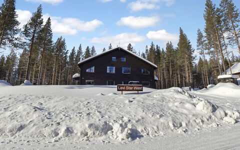 Levi Star West B: Holz, Schnee, Winter, Hütte, Einfrieren, Zuhause, Blockhaus, Lärche, Abstellgleis