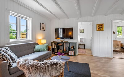Blomma - 1Km from the Sea
