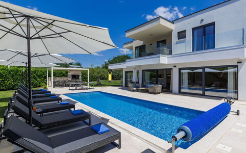 Frani: Blau, Freizeit, Schwimmbad, Villa, Resort, Hotel, Urlaub, Eco Hotel, Villa