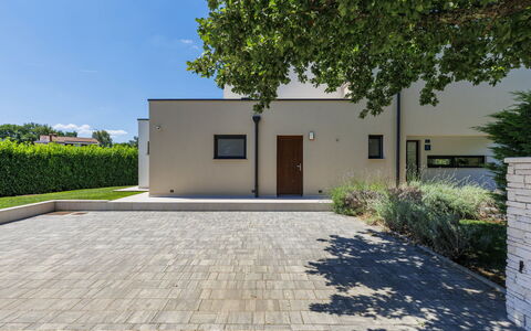 Frani: Wohngebiet, Zuhause, Verbundwerkstoff, Auffahrt, Flagstone, Beton, Schatten, Garten, Walkway, Landscaping