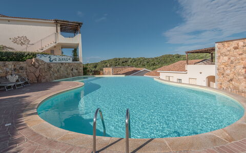 Baia Bianca Apartments Sardinia: Blau, Wasser, Schwimmbad, Resort, Eco Hotel, Hotel, Ferienort, Thermae, Villa, Hazienda