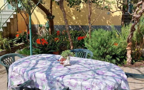 Casa Annalù With Garden, Wifi, Bogliasco: Möbel, Tabelle, Stuhl, Gartenmöbel, Tischdecke, Tisch Im Freien, Schatten, Küche & Esszimmer Tisch, Garten, Outdoor Struktur
