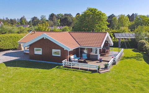 Gunwald - 230M from the Sea: Estate, Schatten, Auffahrt, Bauernhaus