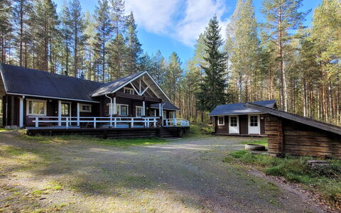 Kilpolan Pauliina: Hütte, Dach, Blockhaus, Wald, Abstellgleis, Hütte, Lärche, Hütte, Gartenbauten, Schuppen