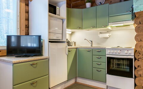 Kilpolan Karoliina: Interior Design, Holz, Decke, Küche, Möbel, Flooring, Countertop, Beleuchtung, Cabinetry, Light Fixture