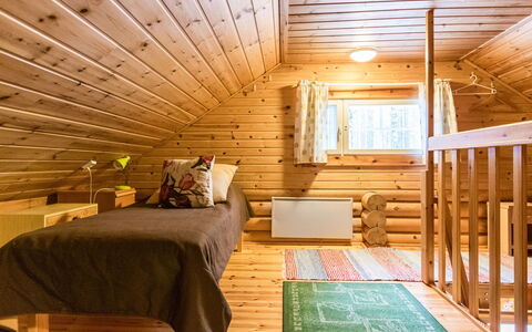 Kilpolan Karoliina: Interior Design, Flooring, Fussboden, Holzboden, Holz, Decke, Möbel, Zimmer, Beleuchtung, Zuhause