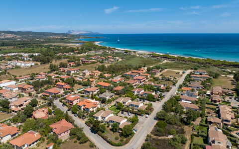 Budoni Homes Seaside, Ac And Bike: Gewässer, Küste, Vogelperspektive, Luftaufnahmen, Küsten Und Ozeanische Forms, Meer, Strand, Wohngebiet, Ufer, Ozean