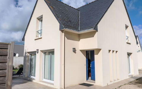 Villa de la Paix: Wohnung, Balkon, Resort, Eco Hotel, Schatten, Stuhl, Eigentumswohnung, Hotel, Gartenmöbel