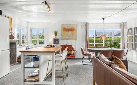 Nantje - 300M from the Sea: Flooring, Interior Design, Holz, Möbel, Decke, Fussboden, Küche, Küche & Esszimmer Tisch, Zuhause, Holzboden