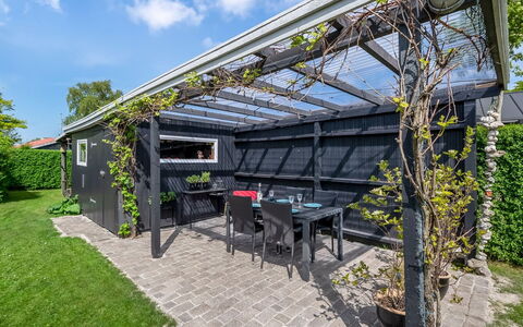 Nantje - 300M from the Sea: Schatten, Garten, Outdoor Struktur, Pergola, Garten, Terrasse, Gartenbauten, Hof, Markise, Landscaping