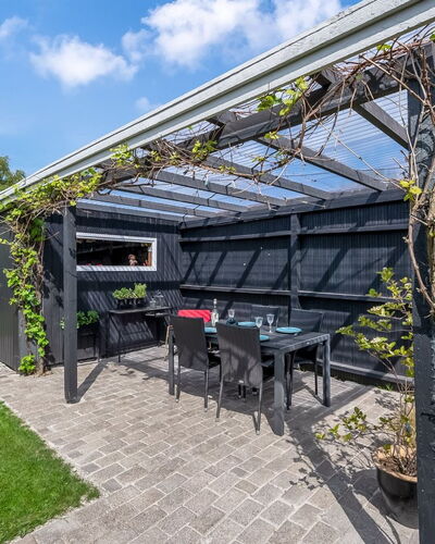 Nantje - 300M from the Sea