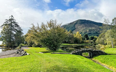 Loch Ness Granary: Haus, Zuhause, Hütte, Estate, Auffahrt, Balkon, Abstellgleis, Villa