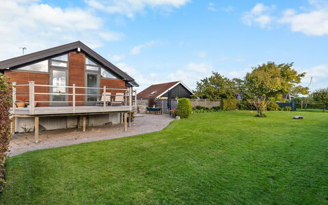 Berner - 40M from the Sea: Erholung, Werbung, Park, Banner, Schild, Pfad
