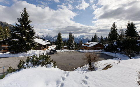 Christina 9: Himmel, Schnee, Baum, Winter, Einfrieren, Bergstation, Glazialmorphologie, Hütte, Gebirge, Lärche