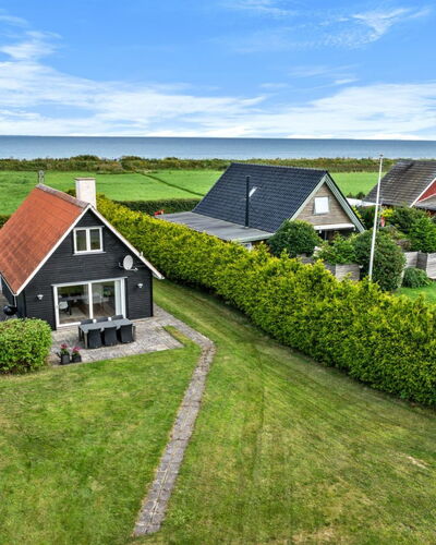 Næwe - 100M from the Sea