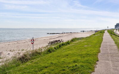 Asgerd - 20M from the Sea