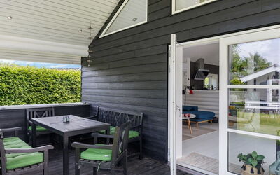 Falki - 320M from the Sea