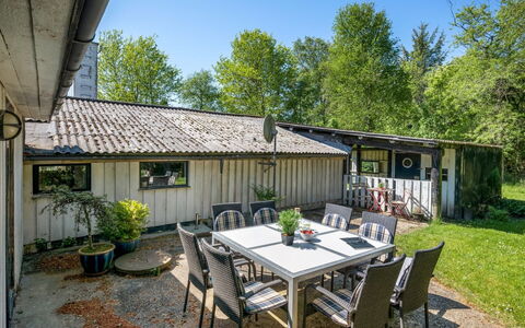 Landolf - 800M from the Sea: Dachdecken, Hütte, Haus, Dach, Zuhause, Bauernhaus, Hütte, Estate, Dorf