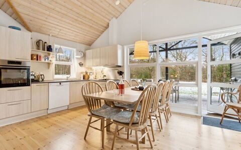 Tomine - from the Sea: Holz, Decke, Interior Design, Möbel, Zuhause, Küche & Esszimmer Tisch, Küche, Holzboden, Stuhl, Zimmer