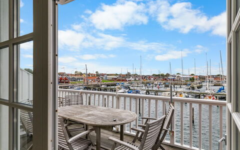 Annete - 20M from the Sea: Boot, Watercraft, Yachthafen, Wohnung, Dock, Hafen, Hafen, Schiffsbau, Balkon, Boote Und Boating - Geräte Und Materialien