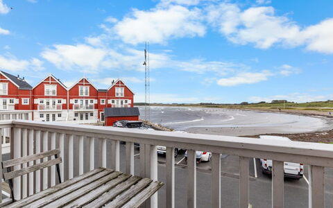 Annete - 20M from the Sea: Die Architektur, Zuhause, Winter, Einfrieren, Ferienort, Balkon