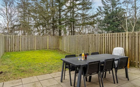 Etly - 246M from the Sea: Holz, Zuhause, Veranda, Deck, Hartholz, Dach, Holzbeize, Holzboden, Eco Hotel