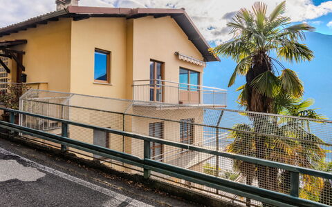 Miralago: Strauch, Haus, Zuhause, Bauernhaus, Hütte, Estate, Garten, Landscaping, Hazienda