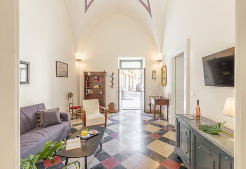 Dimora Storica: Flooring, Wand, Interior Design, Fussboden, Decke, Zimmer, Formen, Bilderrahmen, Wohnzimmer