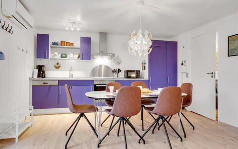 Arise - 700M from the Sea: Estate, Schatten, Auffahrt, Bauernhaus