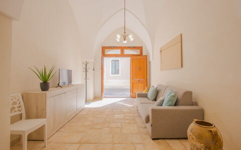Casa Ettore: Flooring, Fussboden, Interior Design, Decke, Zimmer, Holzboden, Wohnzimmer, Fliese, Holzbeize