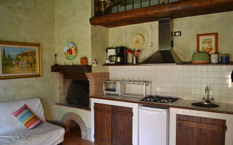Appartamento Il Fienile Del Sole, Wifi, Perugia: Interior Design, Möbel, Flooring, Küche, Küchengerät, Zimmer, Fussboden, Haushaltsgerät, Herd, Major Appliance
