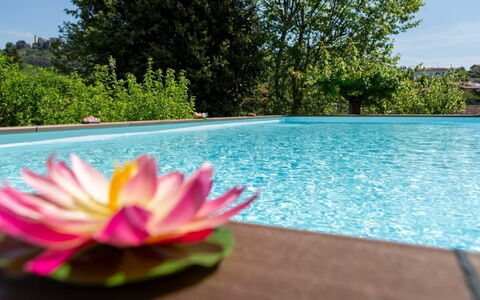 Casale La Pieve: Wasser, Schwimmbad, Garten, Landscaping, Resort, Water Feature, Eco Hotel, Botanischer Garten, Hinterhof