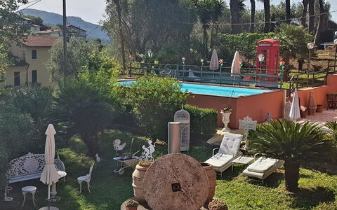 Casale La Pieve: Schwimmbad, Resort, Hazienda, Landscaping, Garten, Garten, Hotel, Eco Hotel, Blumentopf